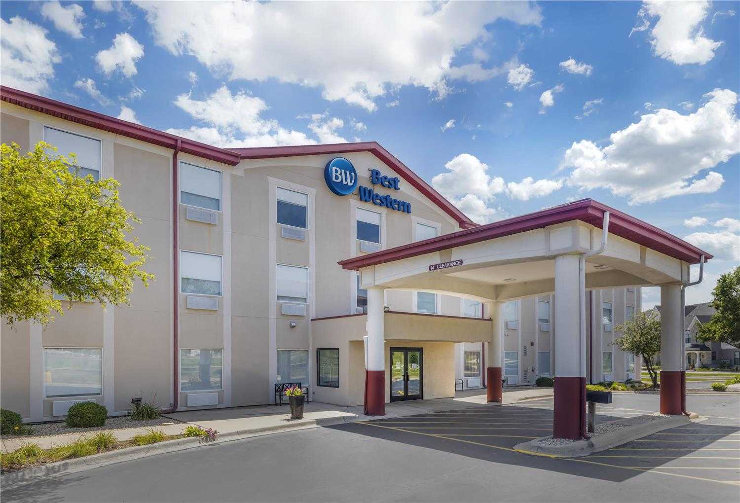 Best Western Joliet Inn & Suites in Joliet, IL