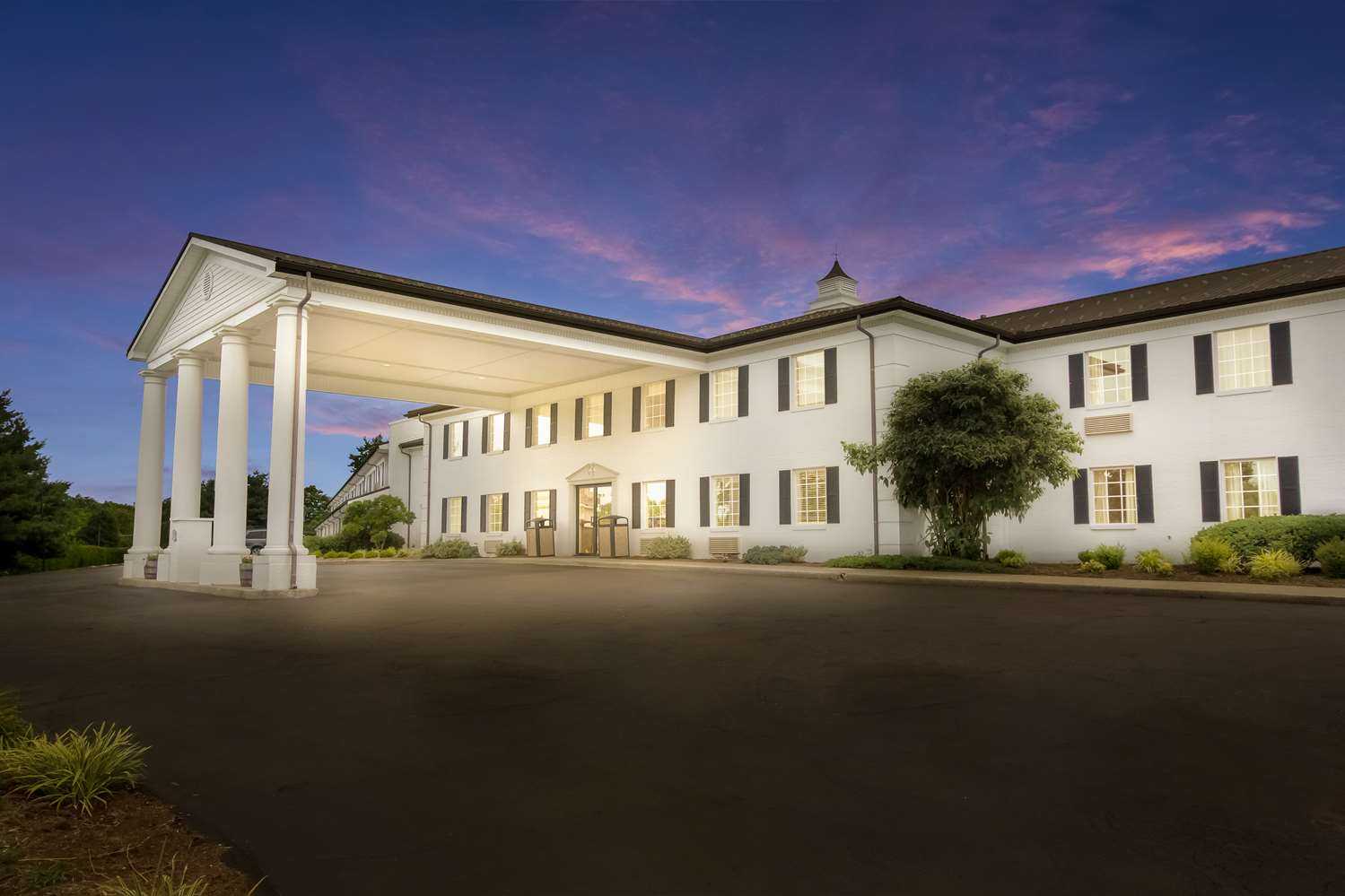 Frankfort, KY 的 Best Western Parkside Inn