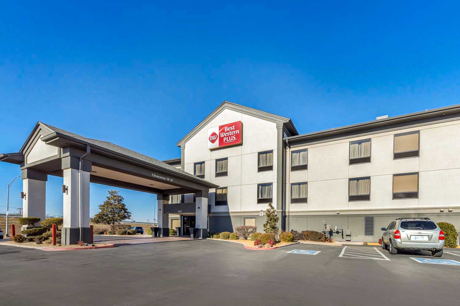 Best Western Plus Midwest City Inn & Suites в Midwest City, OK