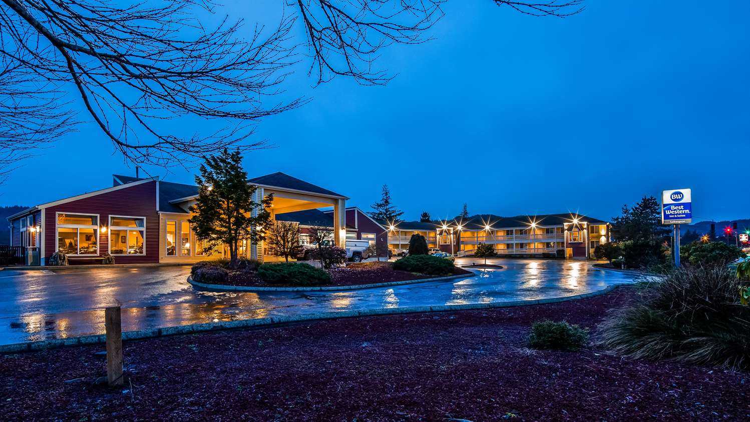 Best Western Salbasgeon Inn & Suites of Reeds в Reedsport, OR