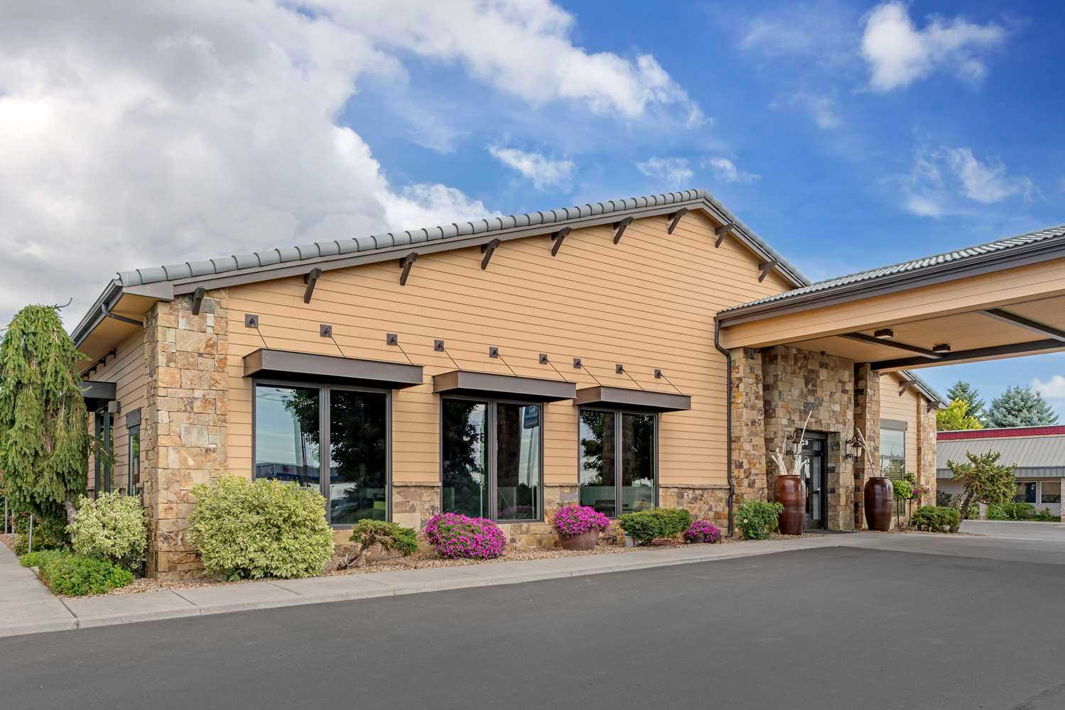 Hines, OR 的 Best Western Rory & Ryan Inns