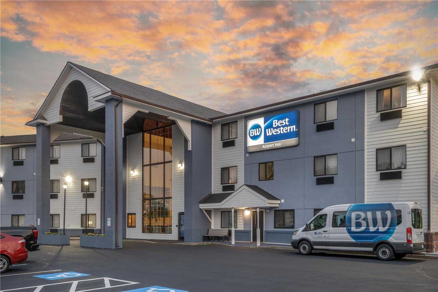 Best Western Providence Warwick Airport Inn в Warwick, RI
