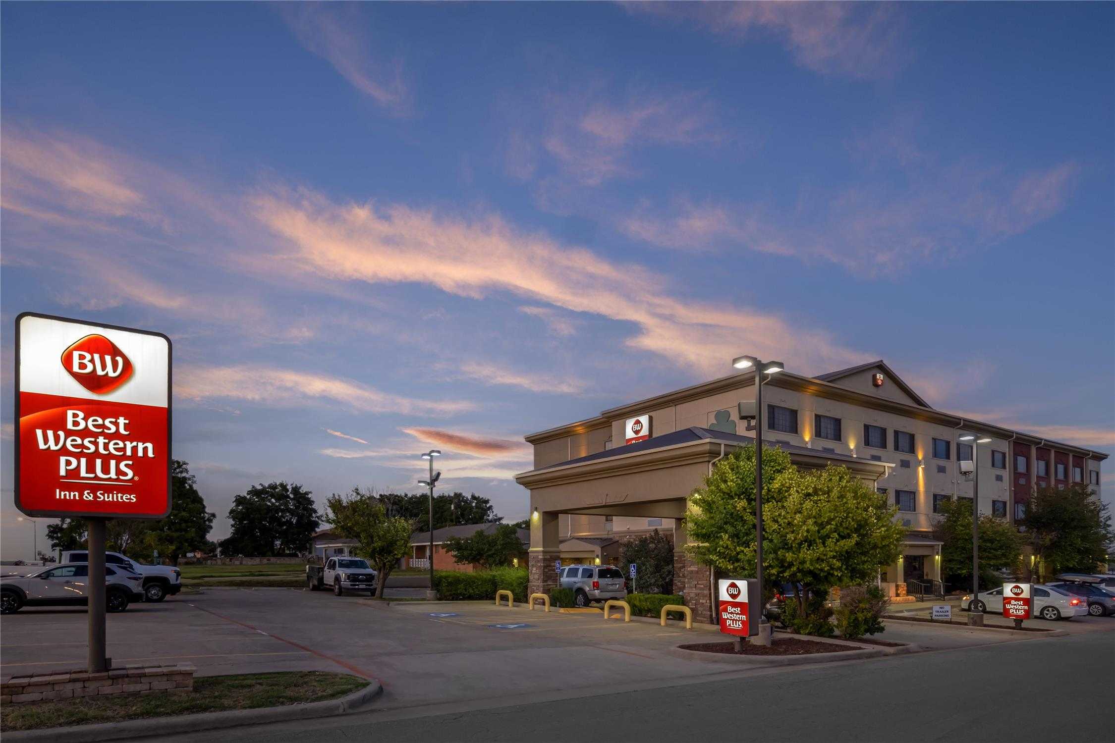 Best Western Plus Shamrock Inn & Suites в Shamrock, TX