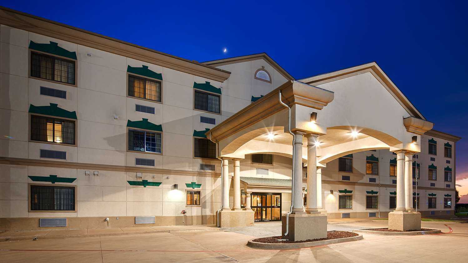 Best Western Henrietta Inn & Suites em Henrietta, TX