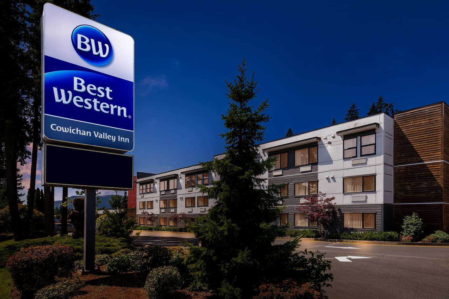 Best Western Cowichan Valley Inn в Duncan, BC