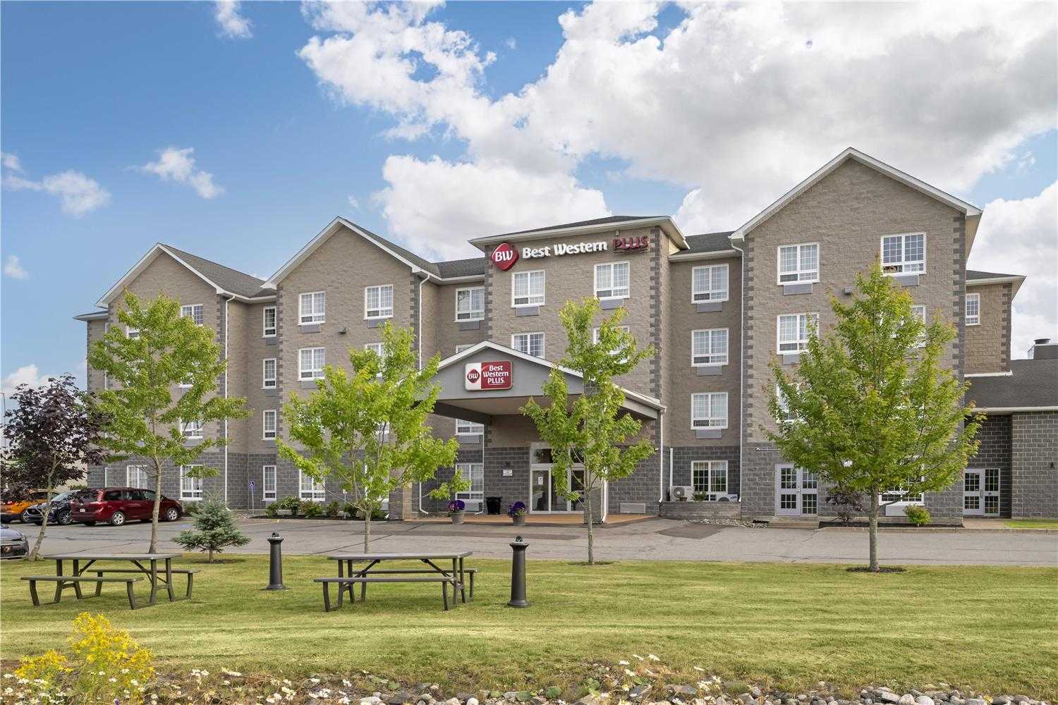 Best Western Plus Saint John Hotel & Suites in St. John, NB