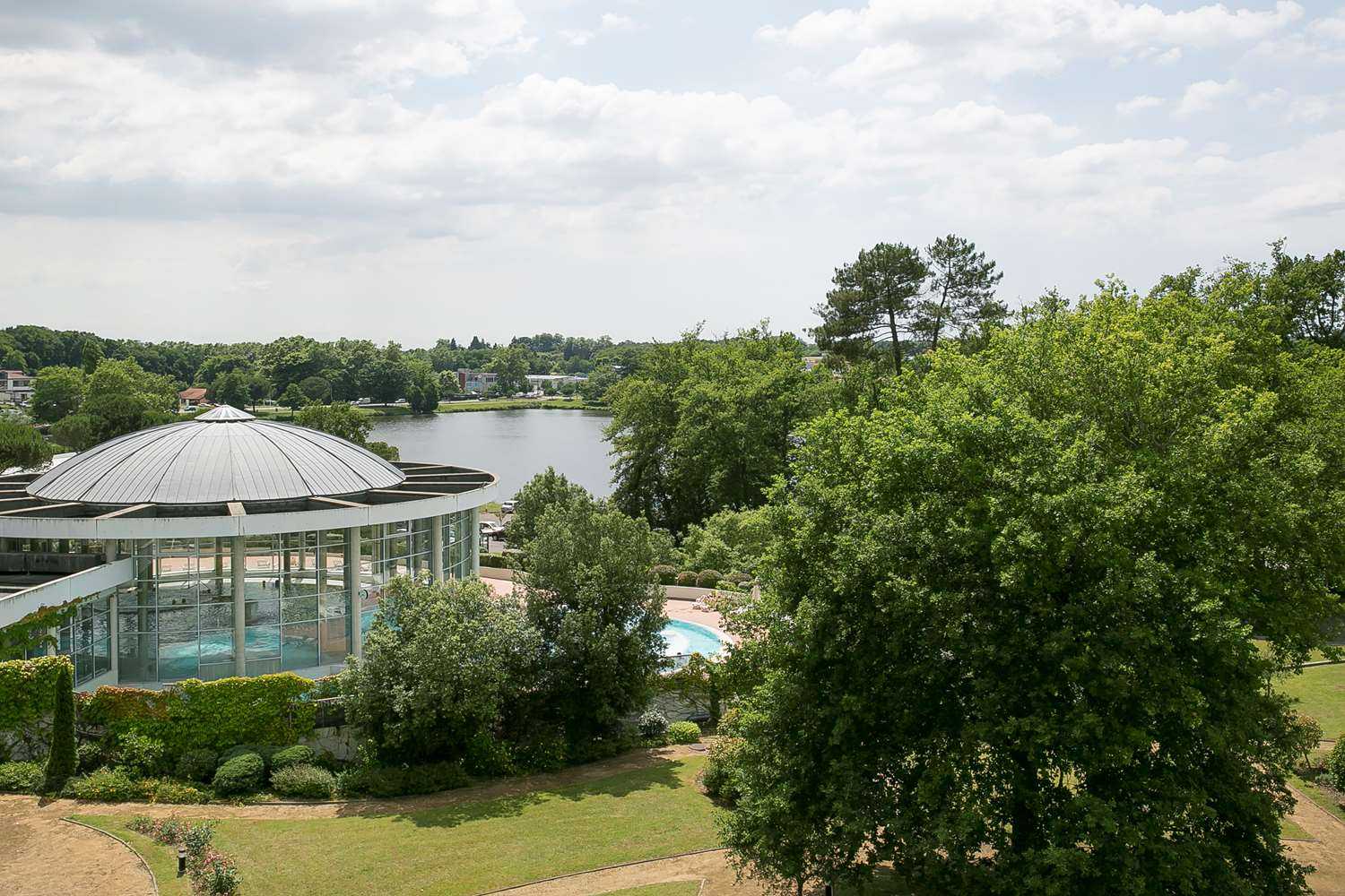 圣保罗莱达克斯, FR 的 Best Western Sourceo