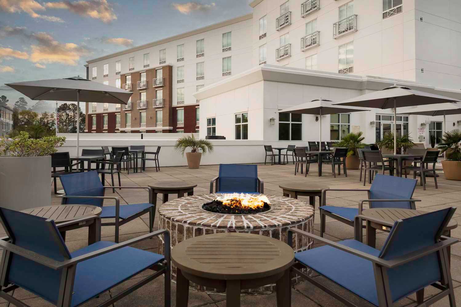 Hilton Garden Inn Charleston / Mt. Pleasant в Mt. Pleasant, SC