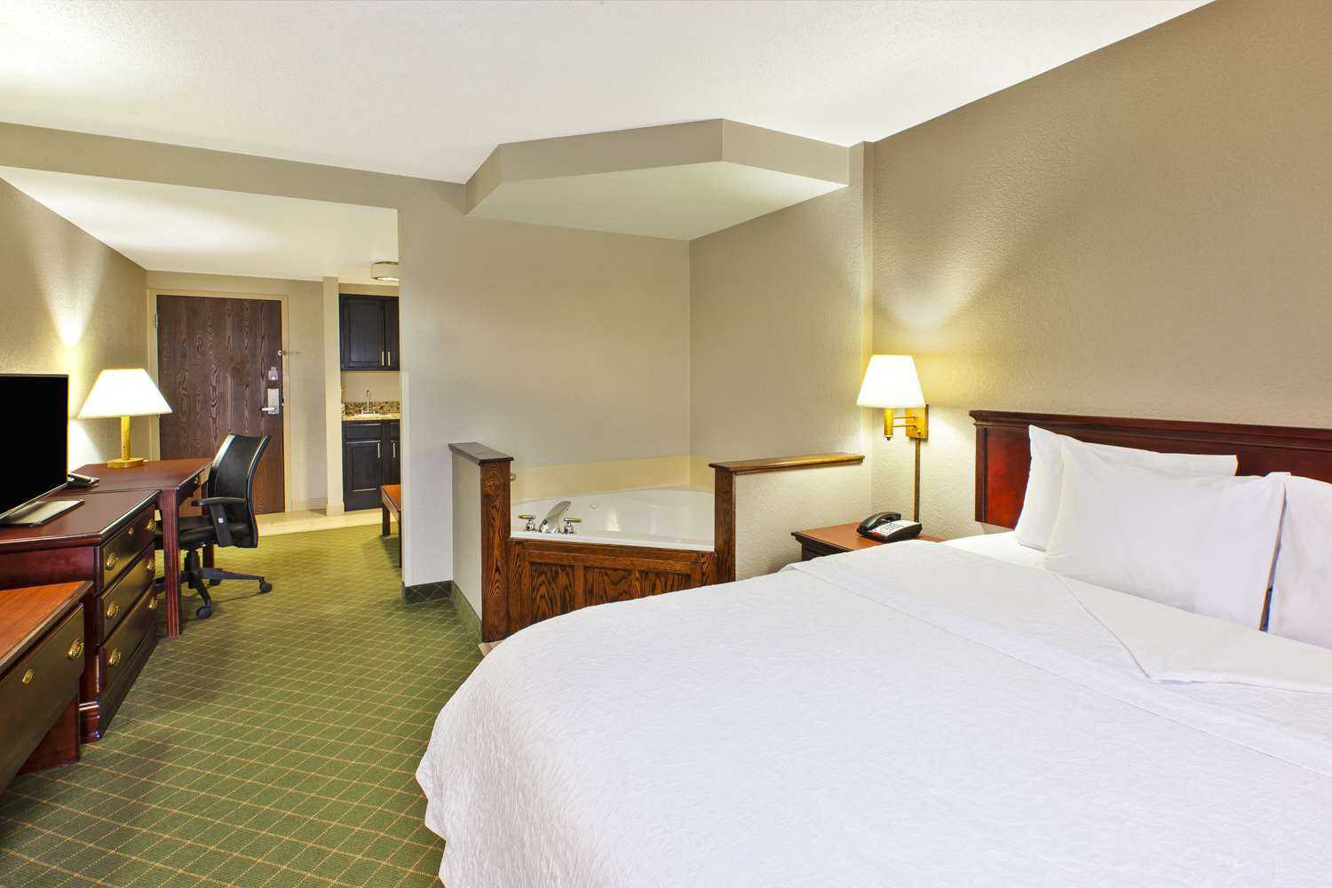 Hampton Inn Marietta в Marietta, OH