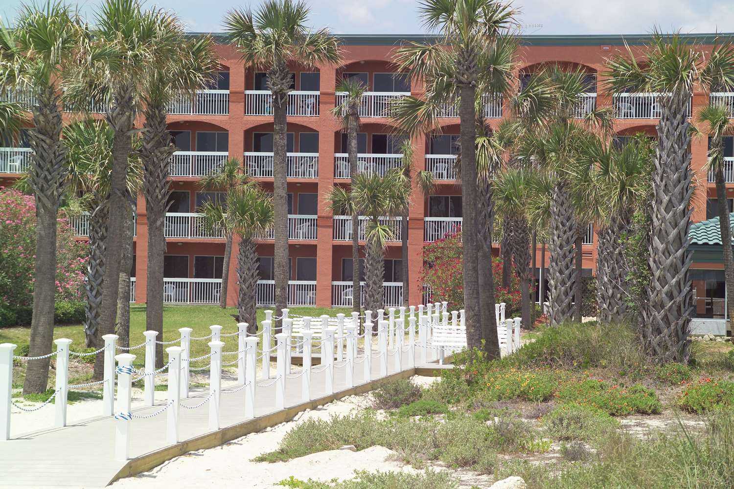 Hampton Inn St. Augustine Beach в St. Augustine, FL