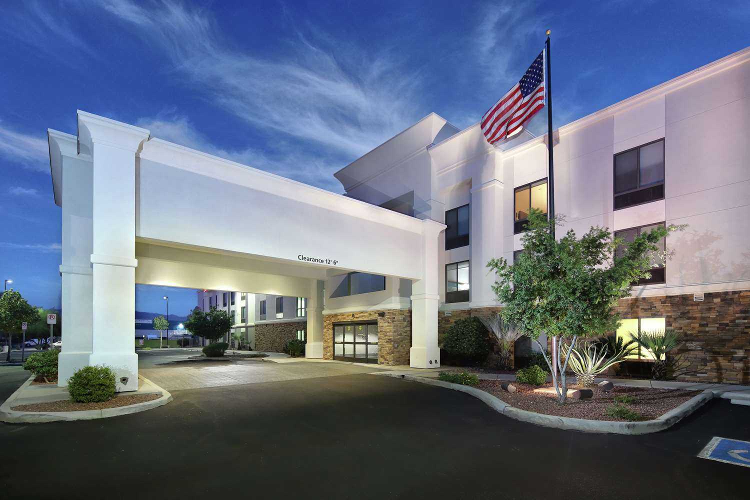 Hampton Inn & Suites Tucson East/Williams Center в Tucson, AZ