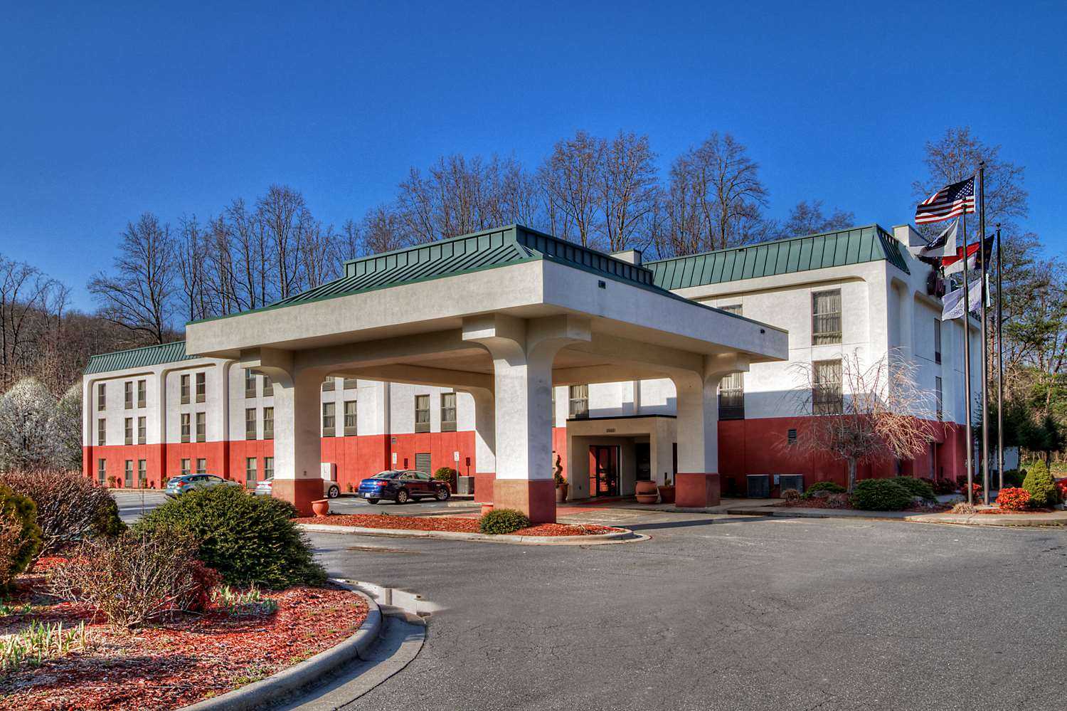 Hampton Inn Marion в Marion, NC