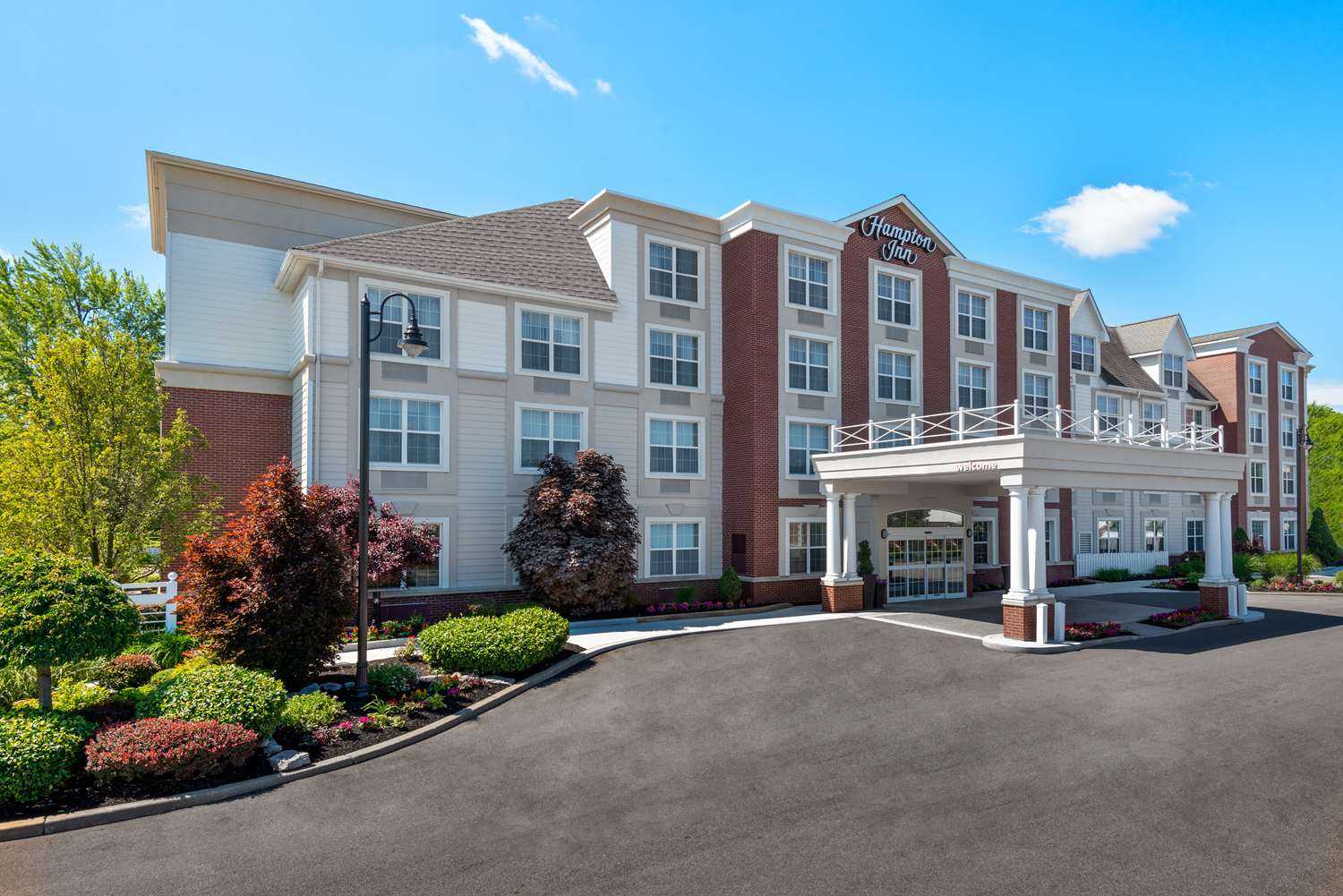 Hampton Inn Buffalo-Williamsville в Williamsville, NY