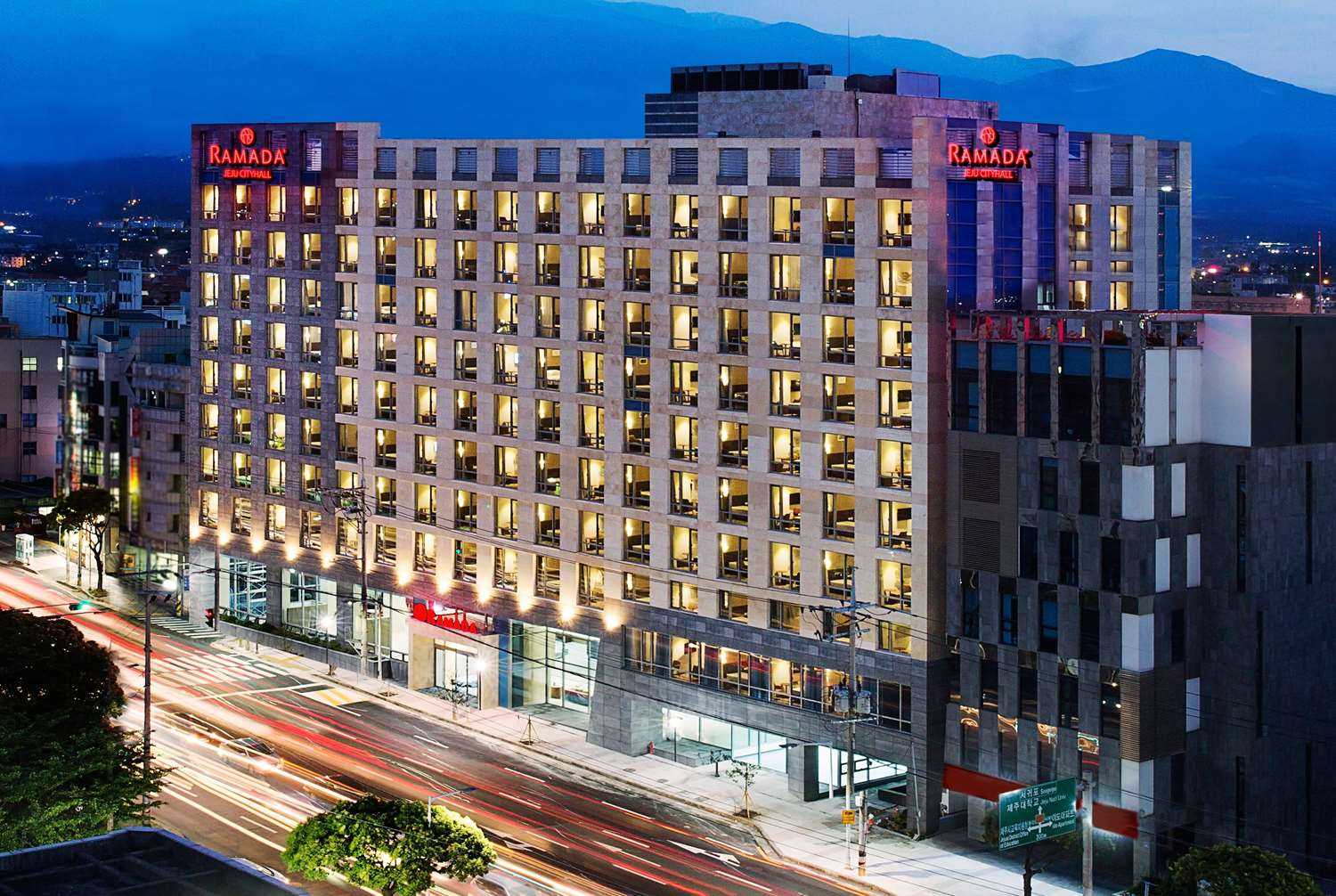 濟州島, KR 的 Ramada by Wyndham Jeju City Hall
