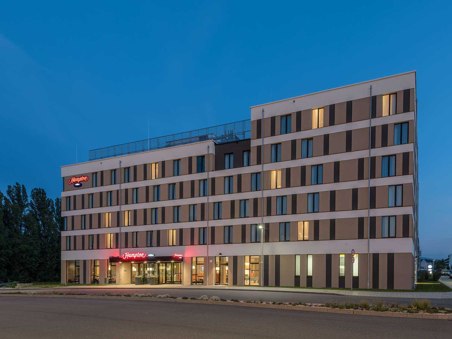 布赖斯高河畔弗赖堡, DE 的 Hampton by Hilton Freiburg