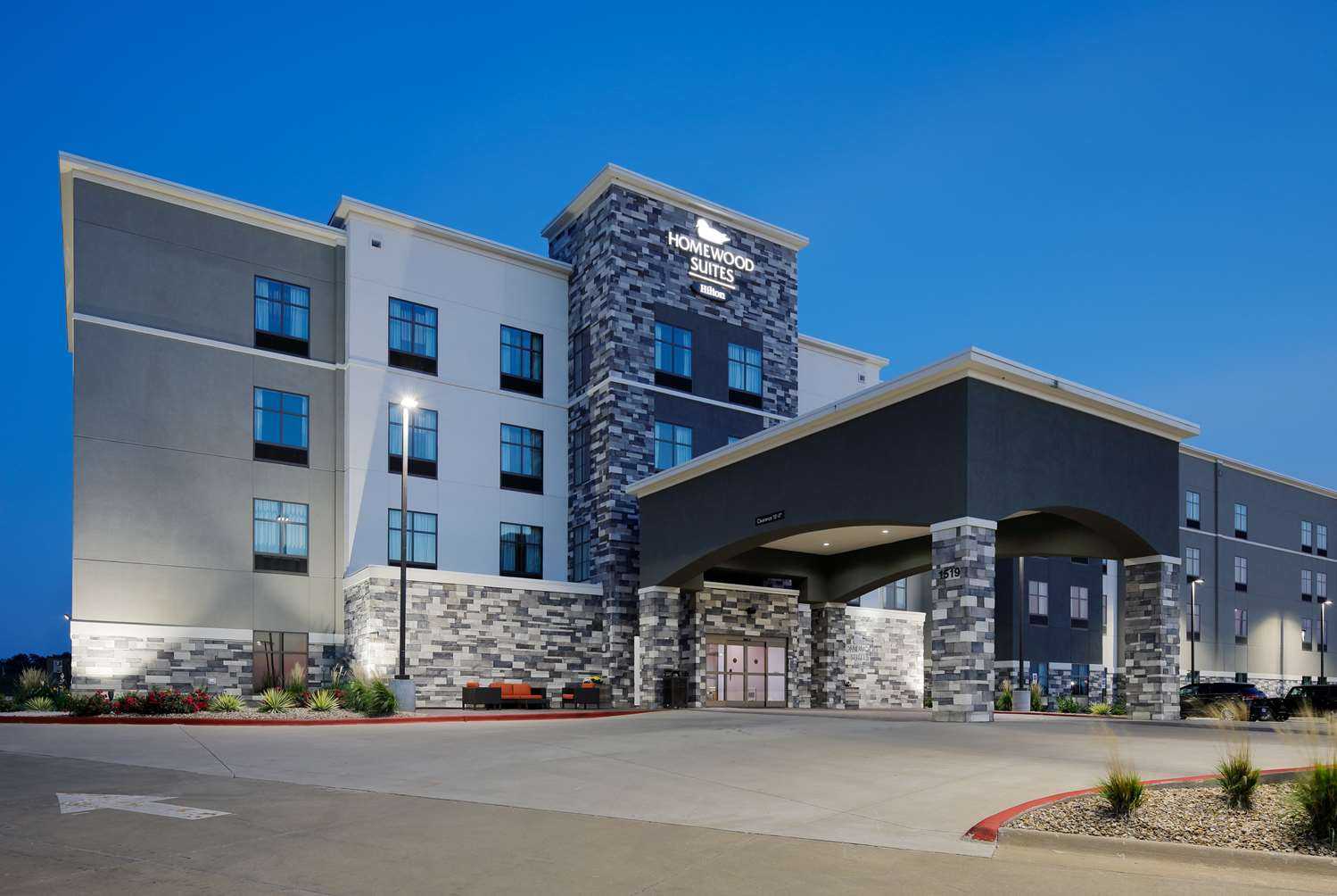 Homewood Suites by Hilton Topeka, Topeka, KS