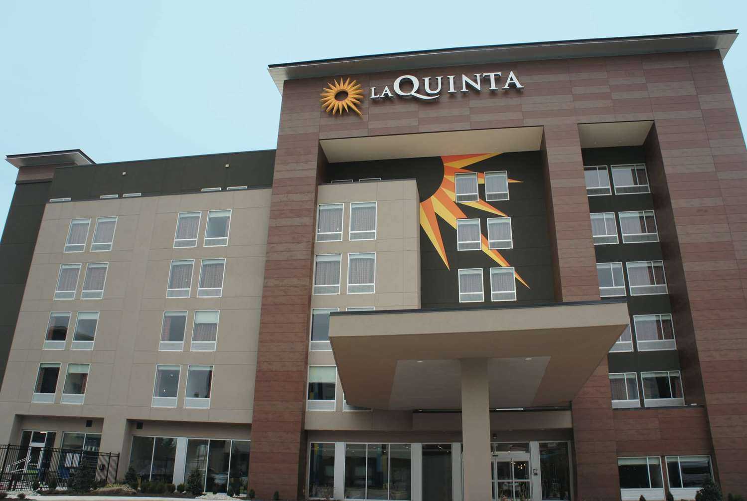 La Quinta Inn & Suites by Wyndham Oklahoma City Airport à Oklahoma City, OK