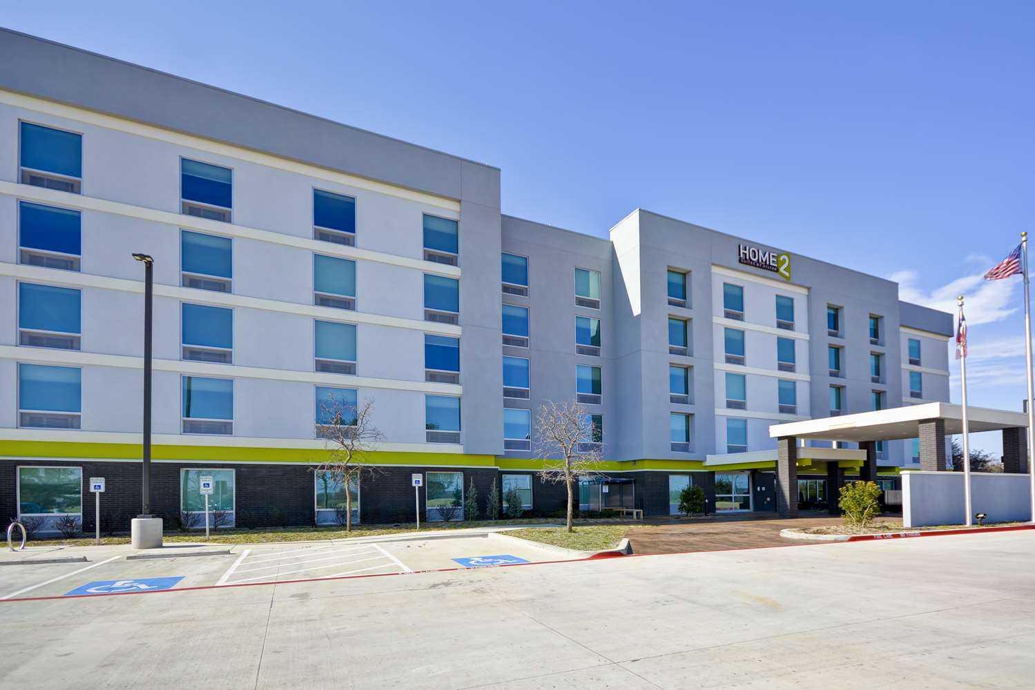 Home2 Suites by Hilton North Dallas Central Expy в Dallas, TX
