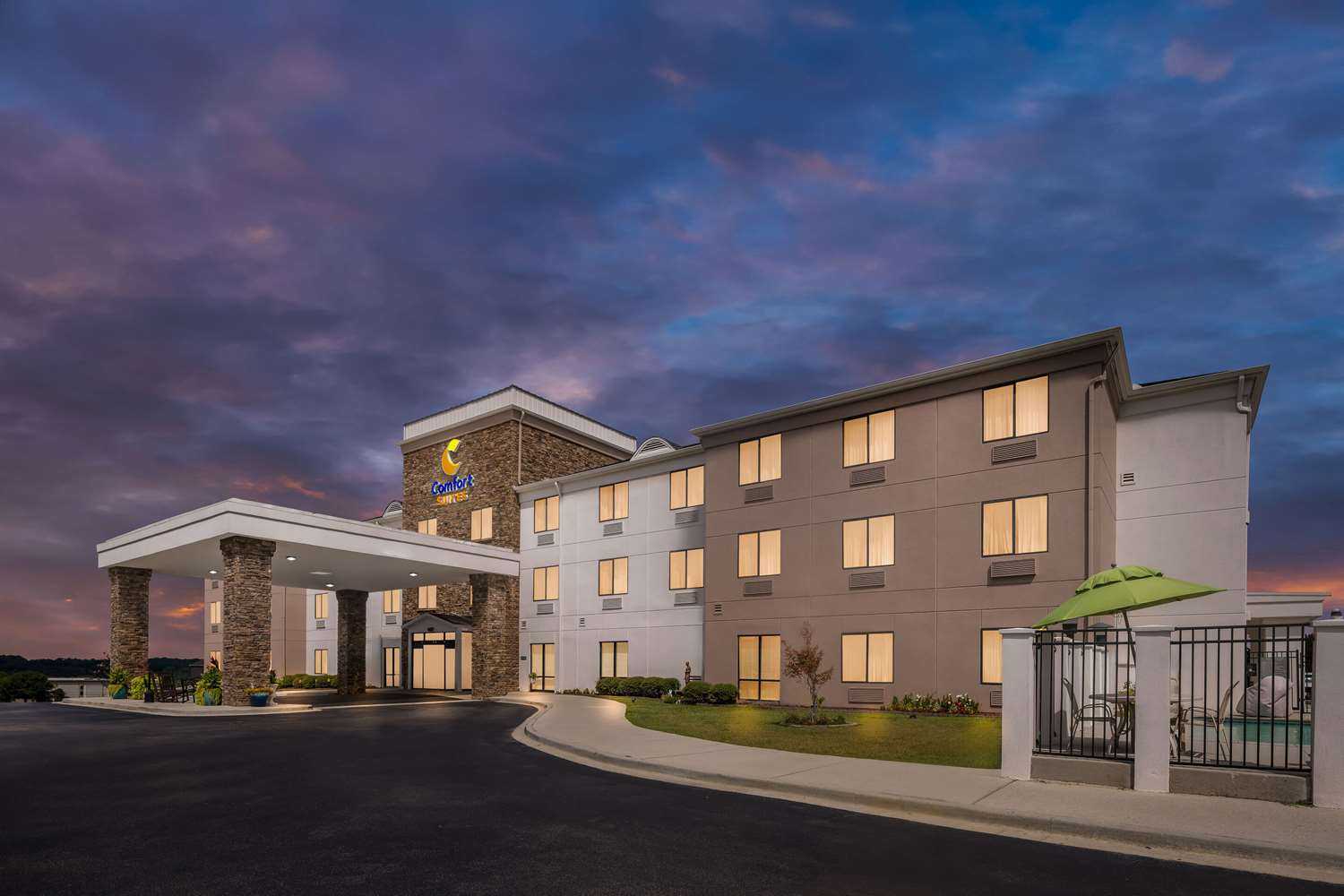 Comfort Suites Cullman I-65 Exit 310 i Cullman, AL