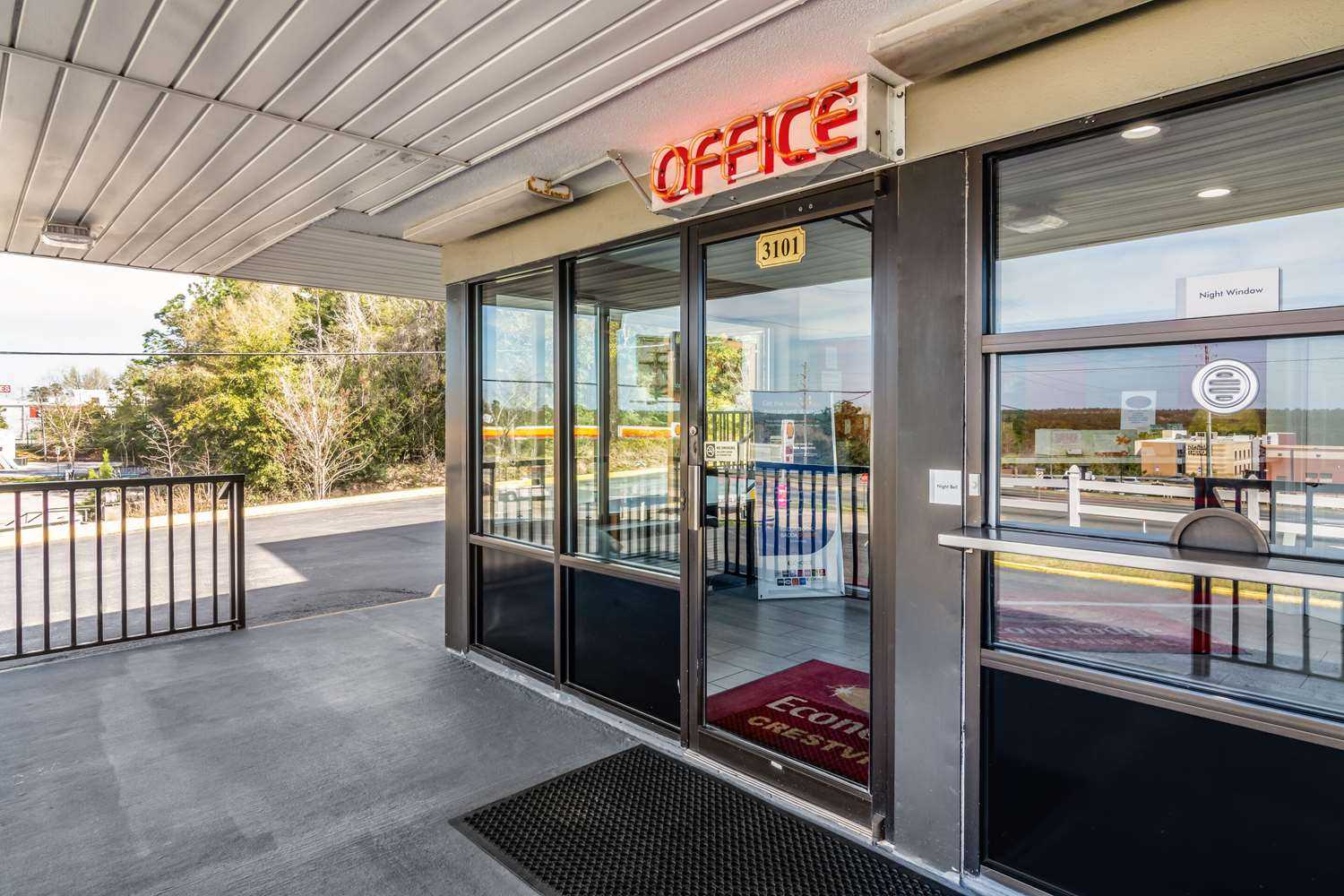 Econo Lodge Crestview в Crestview, FL