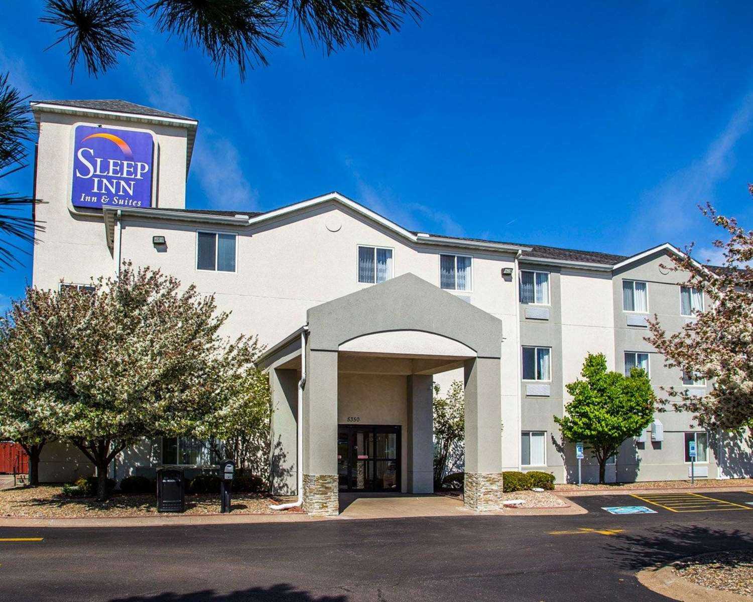 Davenport, IA의 Sleep Inn and Suites Davenport - Quad Cities