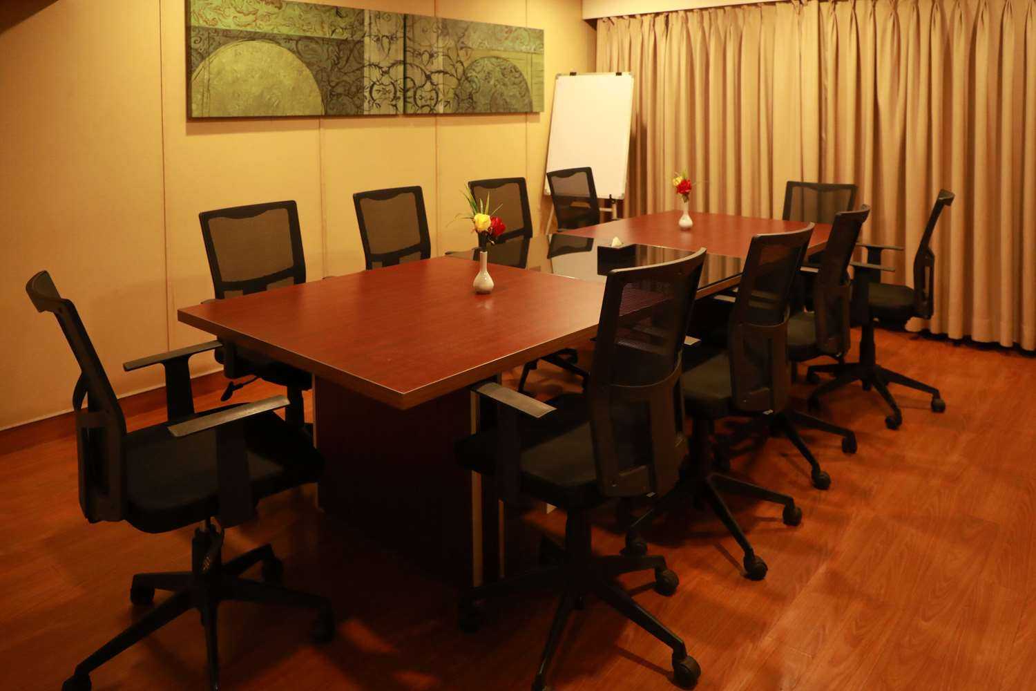 Quality Inn Bez Krishnaa em Visakhapatnam, IN