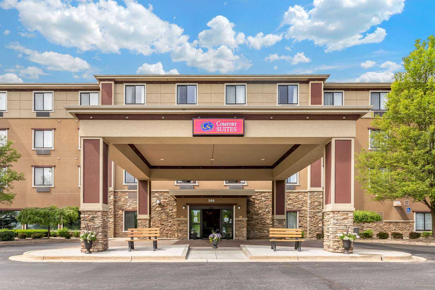 康斯托克公园, MI 的 Comfort Suites Grand Rapids North