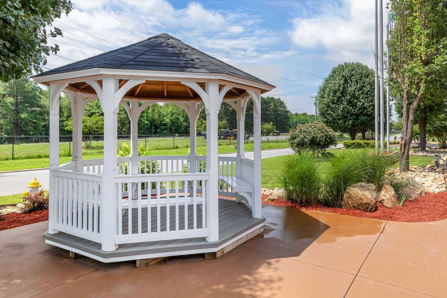 Quality Inn and Suites Lexington в Lexington, NC