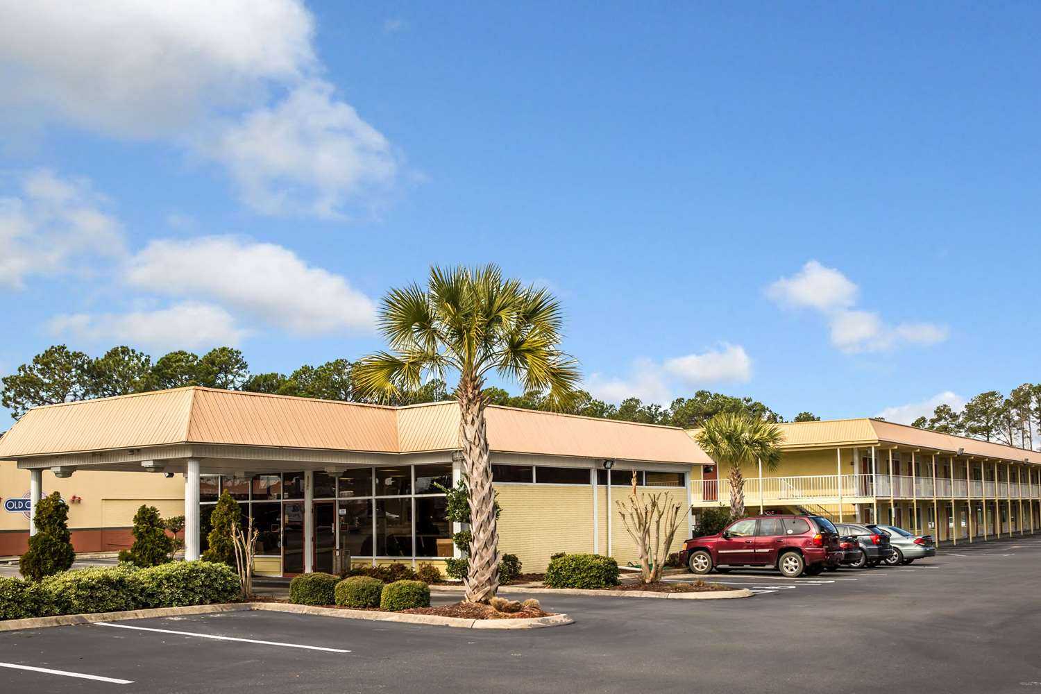 威尔明顿, NC 的 Rodeway Inn and Suites Wilmington North