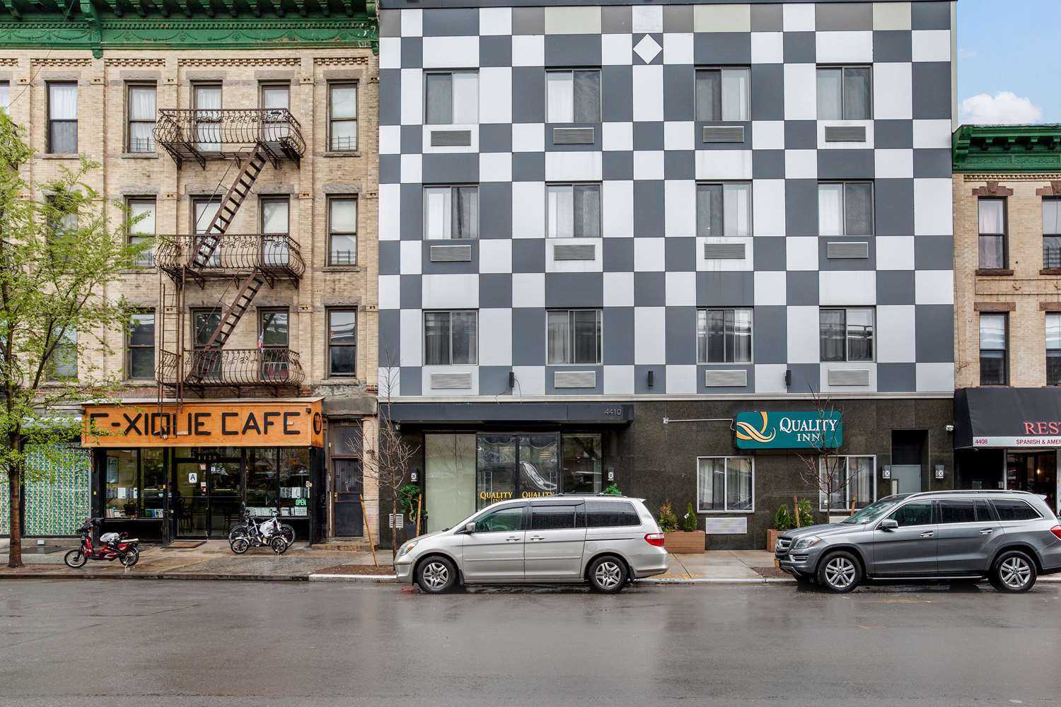 Quality Inn near Sunset Park в Brooklyn, NY