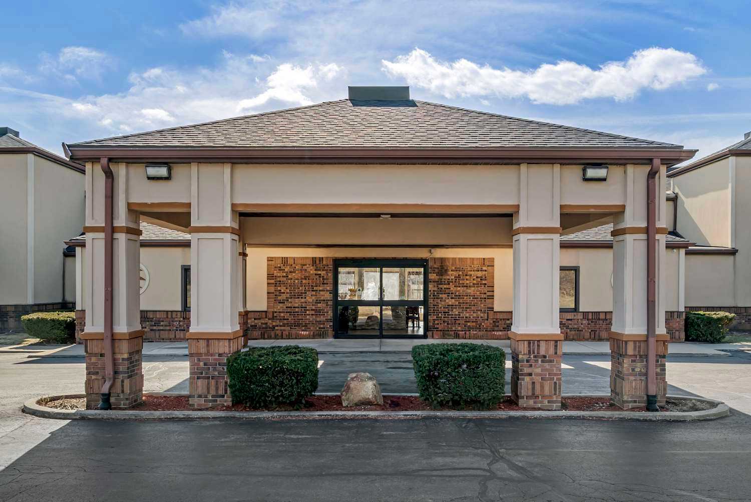 Oregon, OH 的 Comfort Inn East