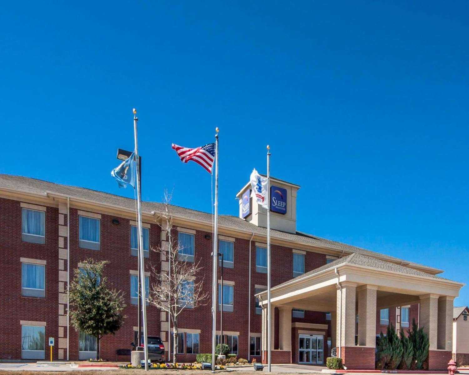 Sleep Inn and Suites в Lawton, OK