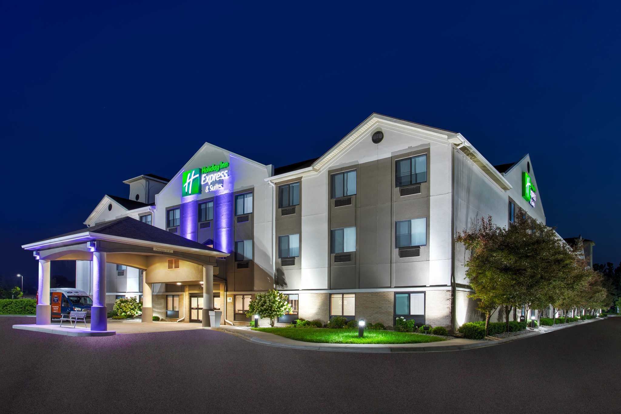 Holiday Inn Express Hotel & Suites Belleville (Airport Area) i Belleville, MI