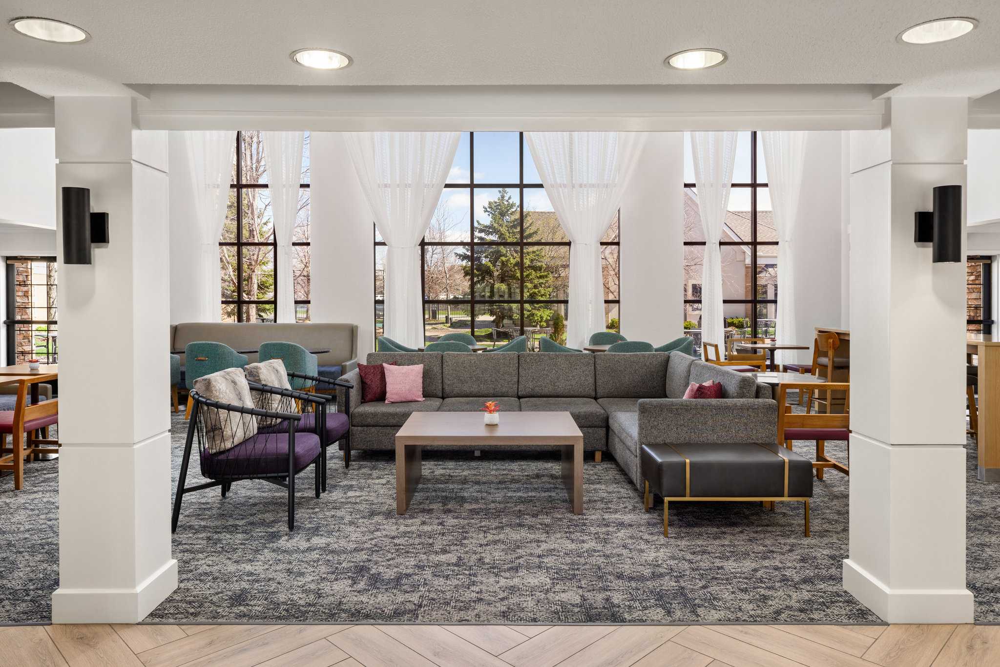 Staybridge Suites Minneapolis Maple Grove in เมเปิลโกรฟ, MN