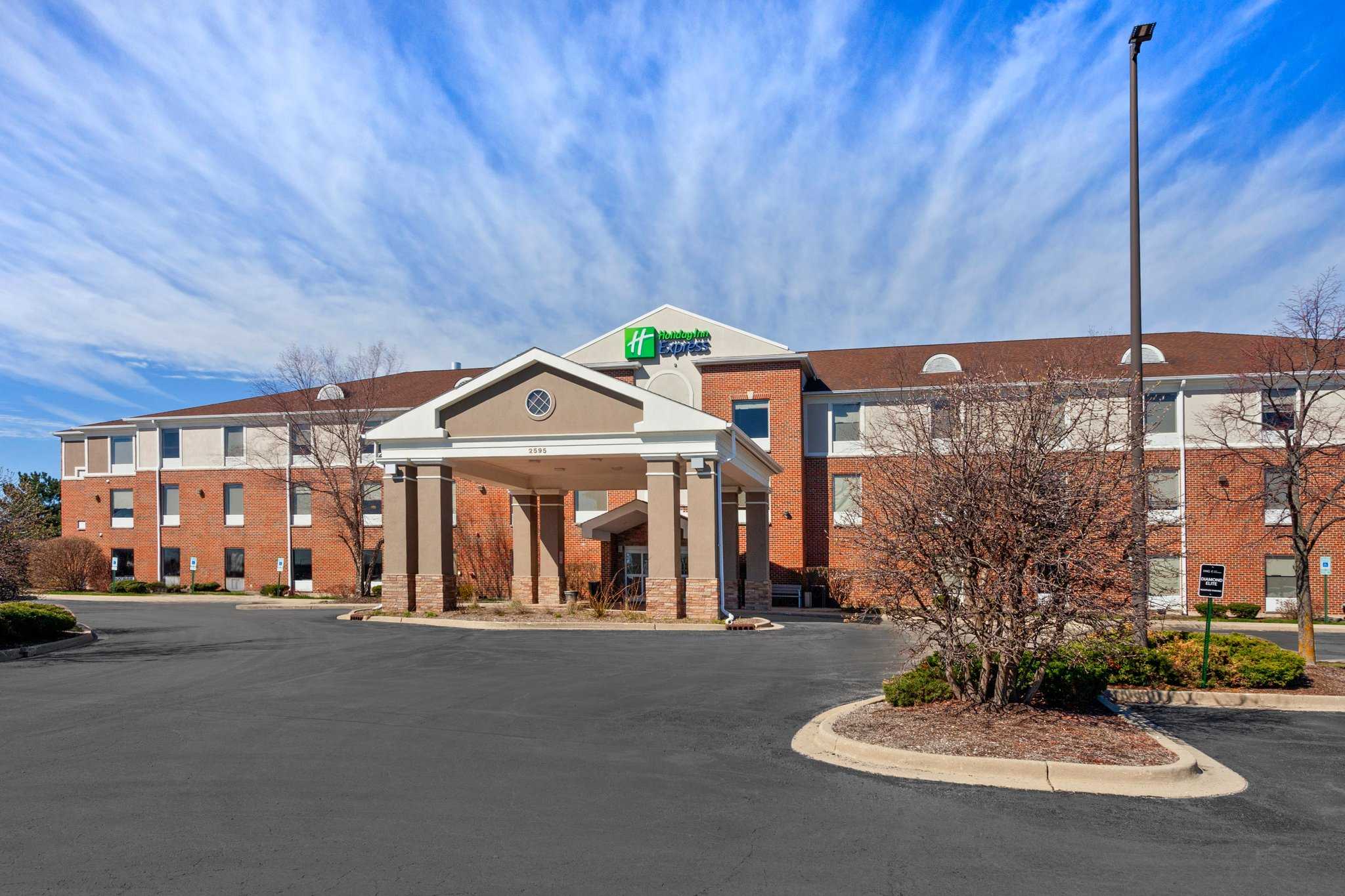 Holiday Inn Express Hotel & Suites Algonquin a Algonquin, IL