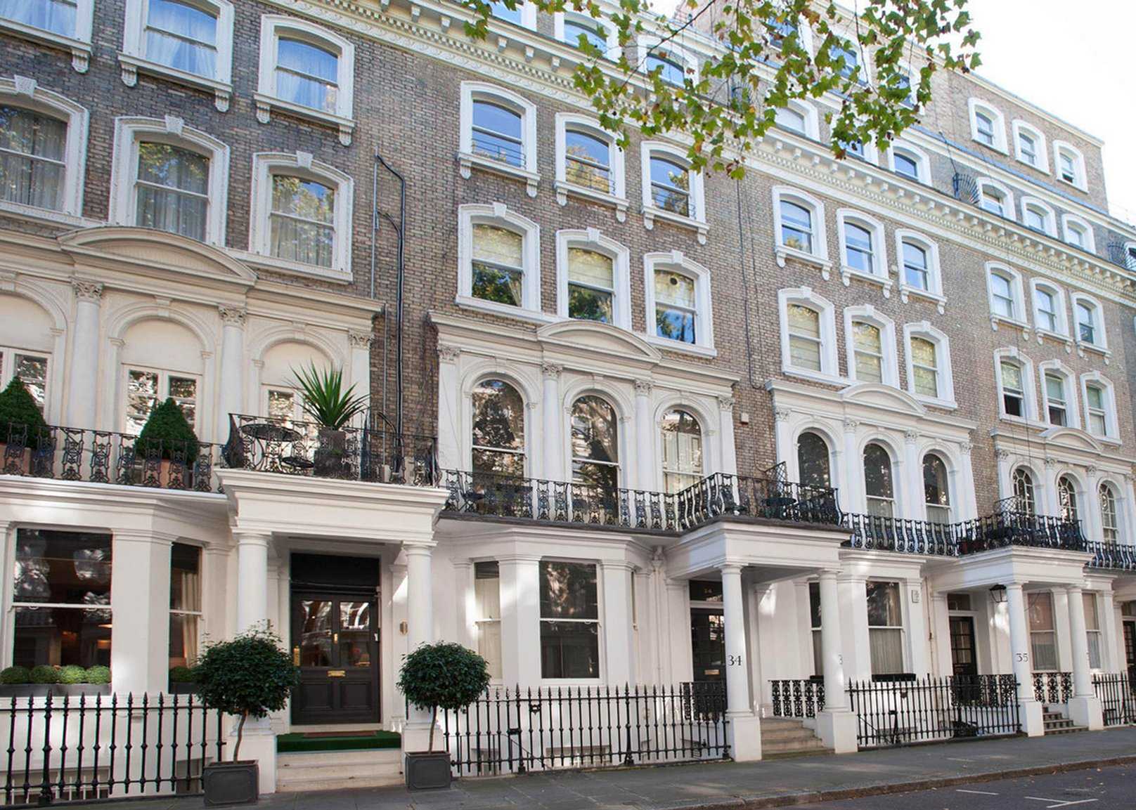 The Beaufort Hotel в London, GB1