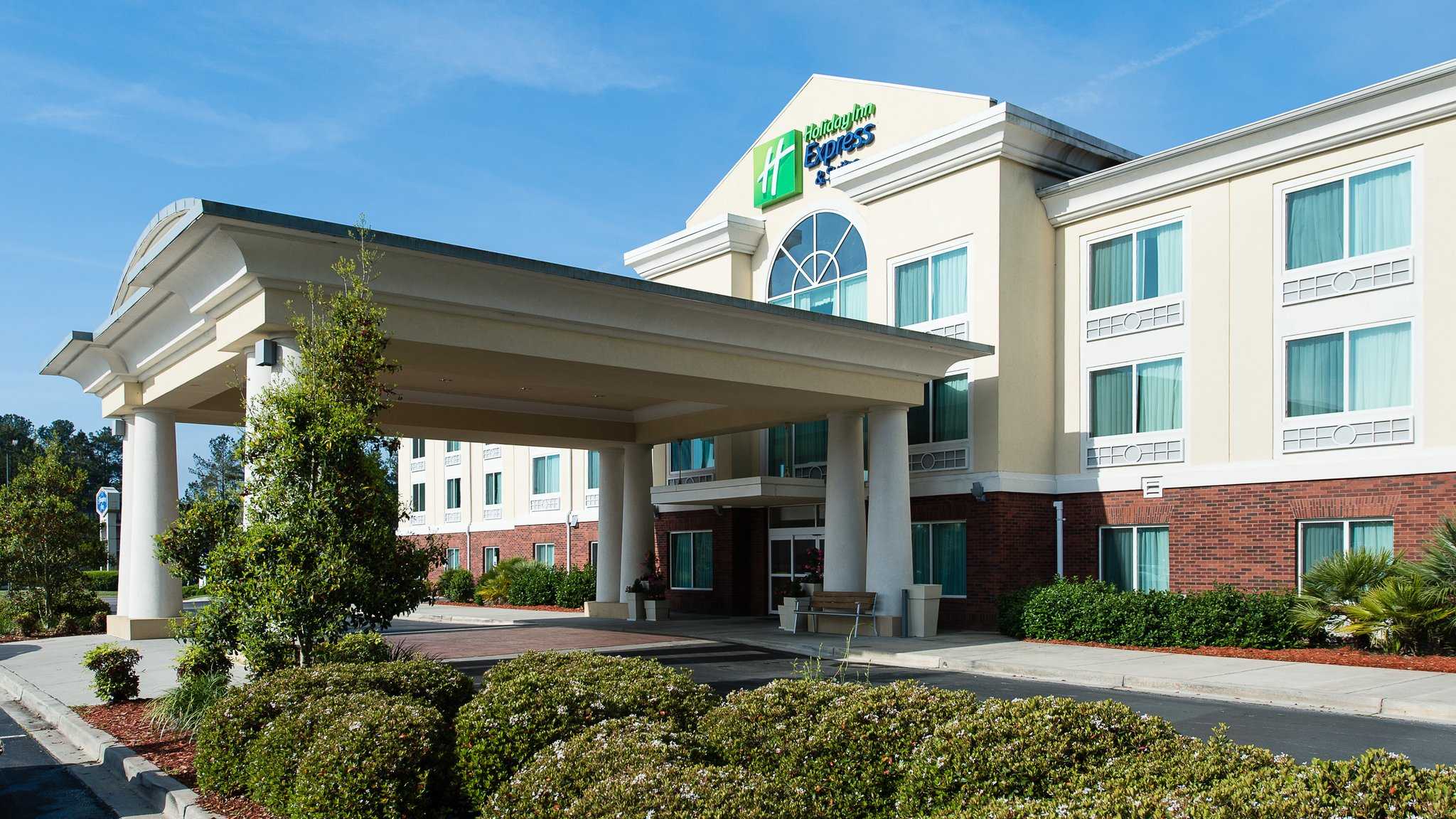 Holiday Inn Express Hotel & Suites Walterboro I 95 in วอลเตอร์โบโร, SC