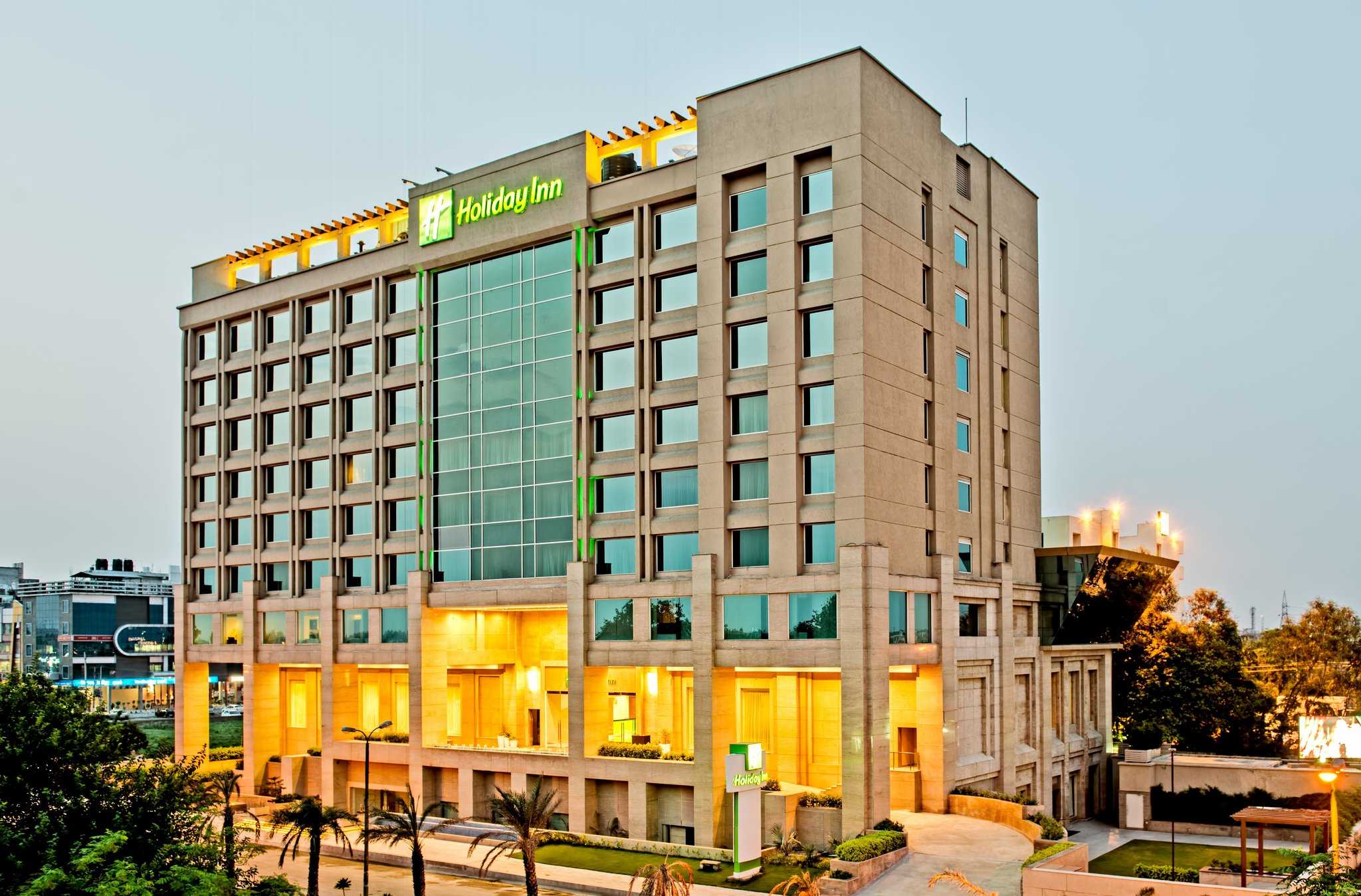 Holiday Inn Amritsar Ranjit Avenue в Амритсар, IN
