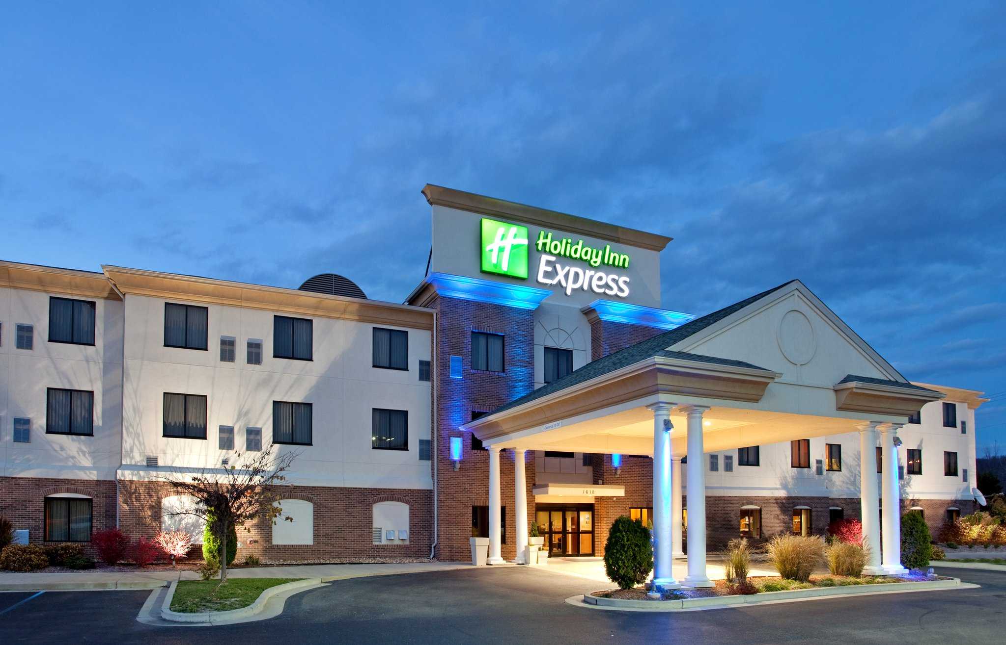 Holiday Inn Express Hotel & Suites Rolla At University Of Missouri Rolla in Rolla, MO