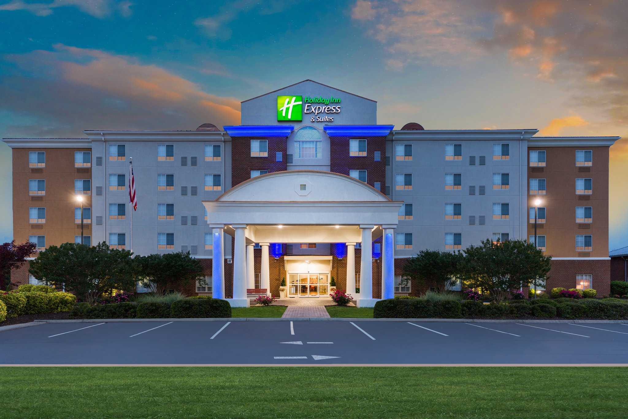 Holiday Inn Express Hotel & Suites Petersburg - Fort Lee em Petersburg, VA