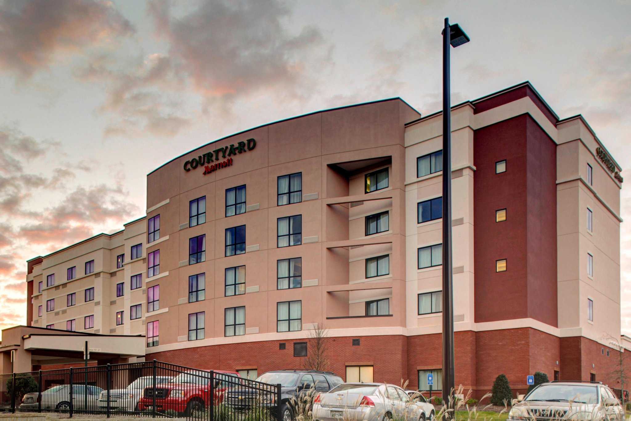 Courtyard by Marriott Carrollton em Carrollton, GA