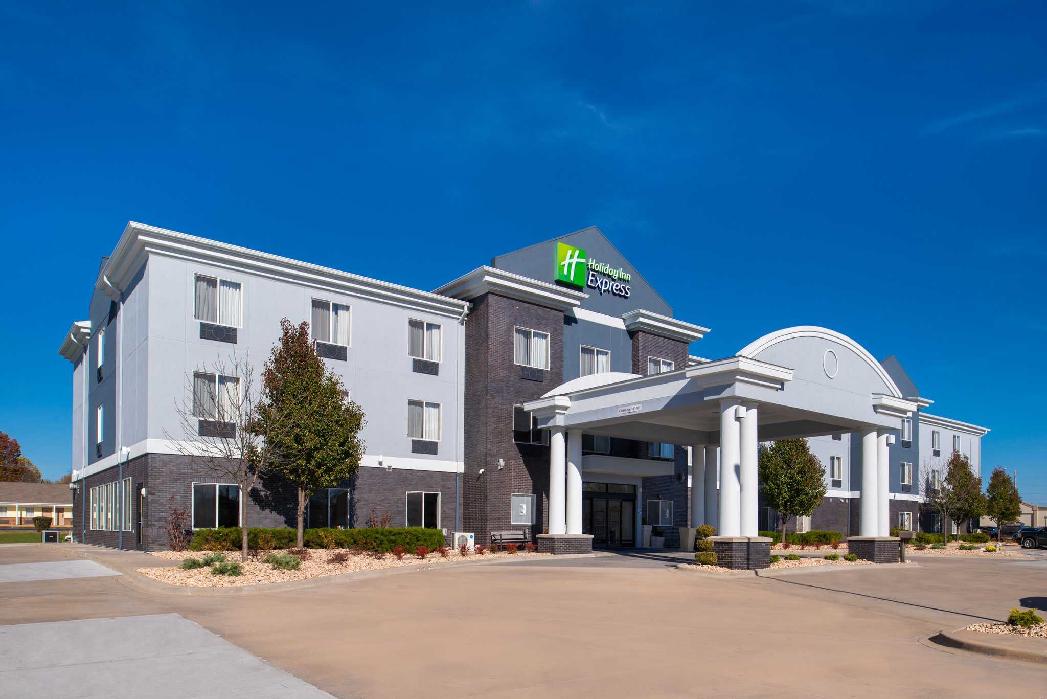ピッツバーグ, KSにおけるHoliday Inn Express Hotel & Suites Pittsburg 