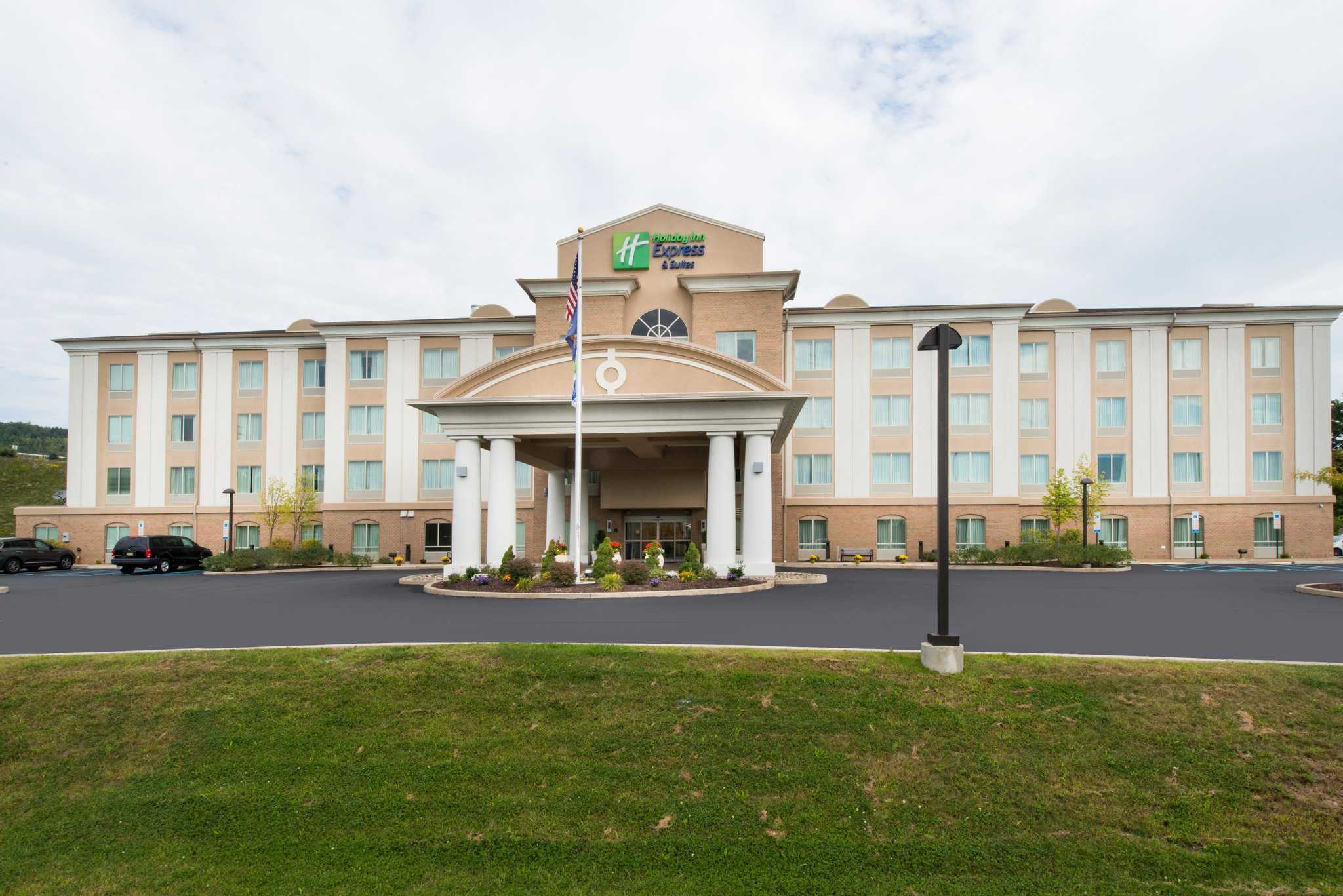Holiday Inn Express & Suites Dickson City - Scranton en Ciudad de Dickson, PA