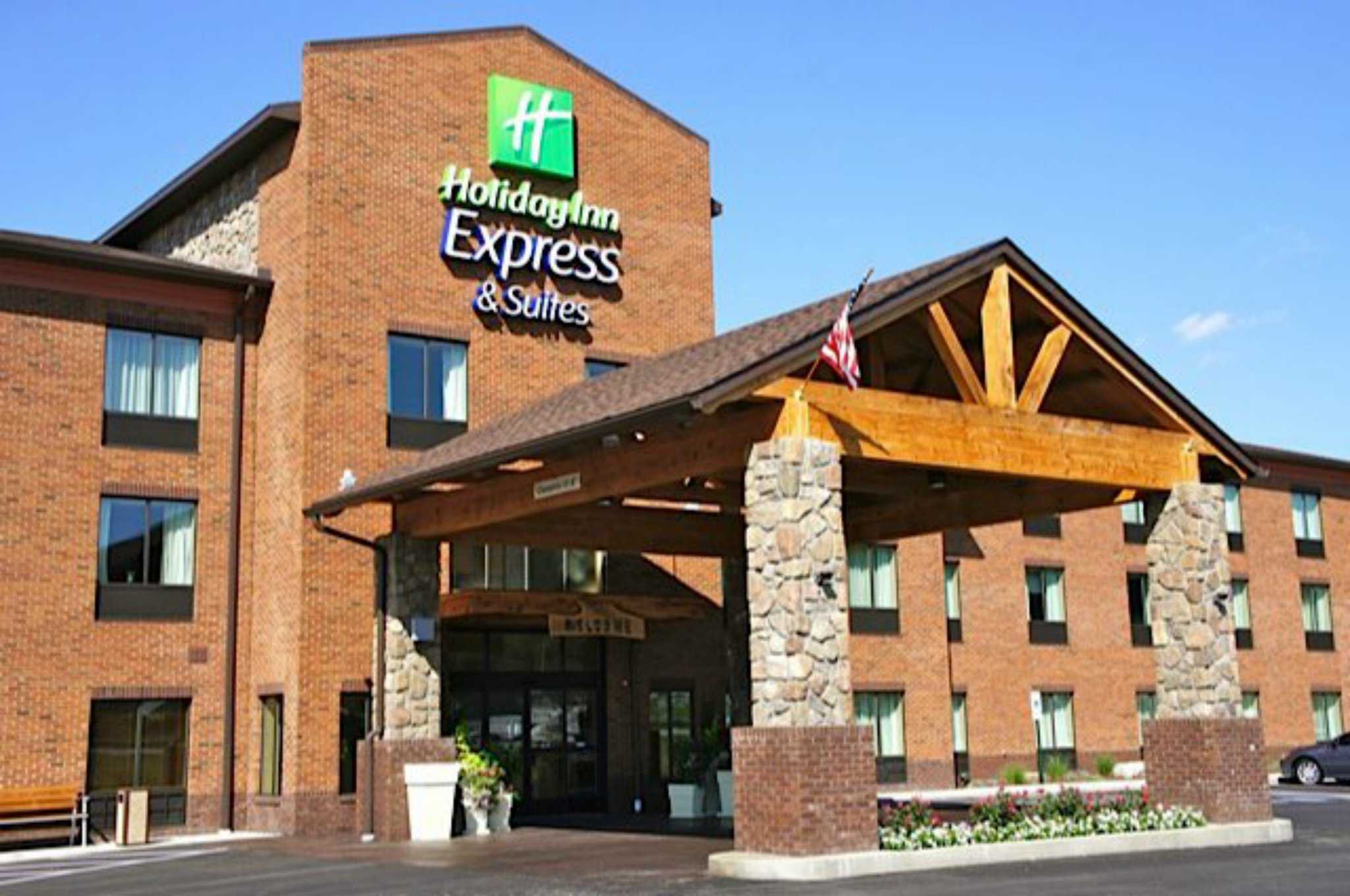Holiday Inn Express and Suites - Donegal в Донегол, PA