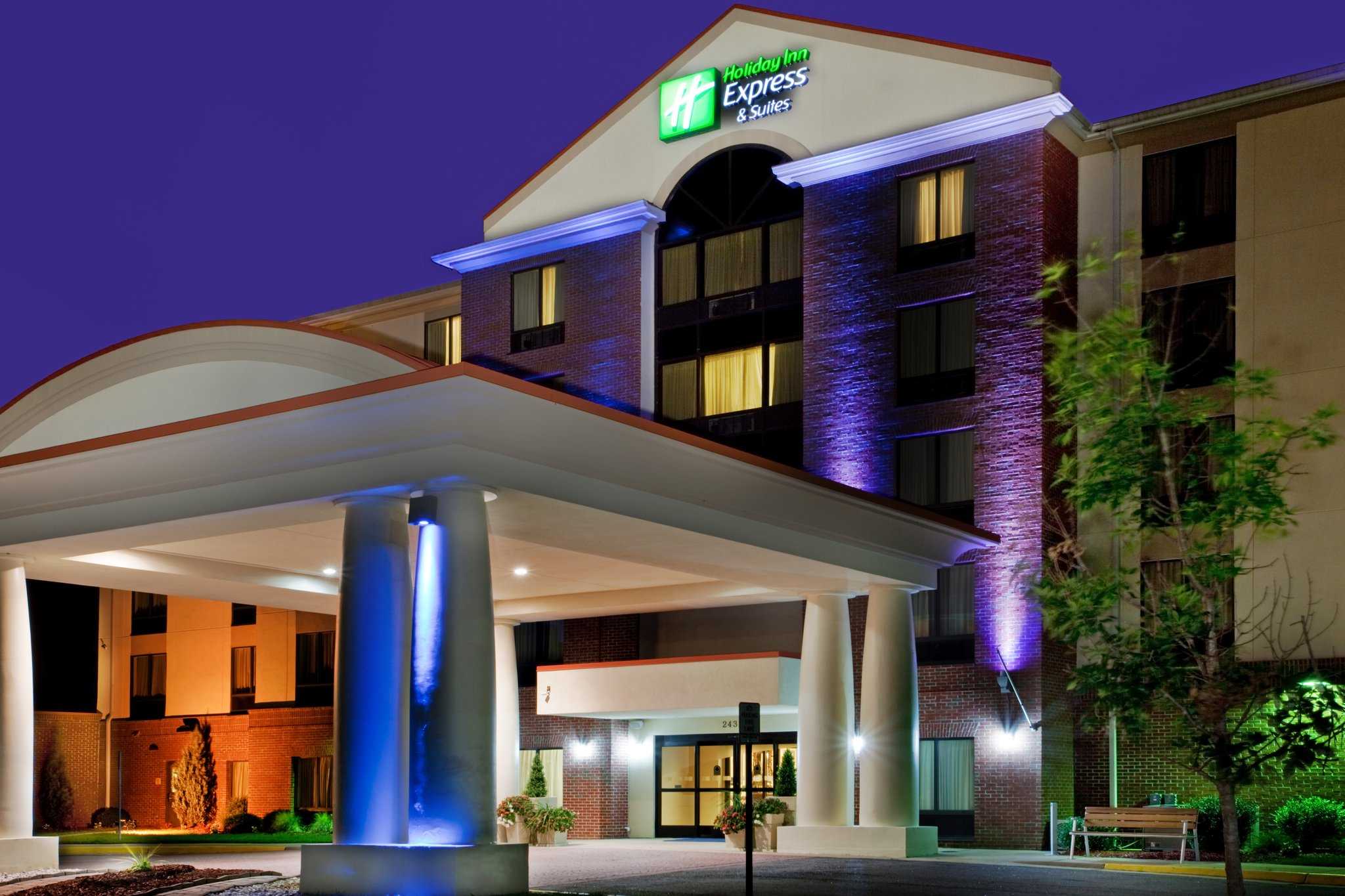 Holiday Inn Express Hotel & Suites Chesapeake em Chesapeake, VA