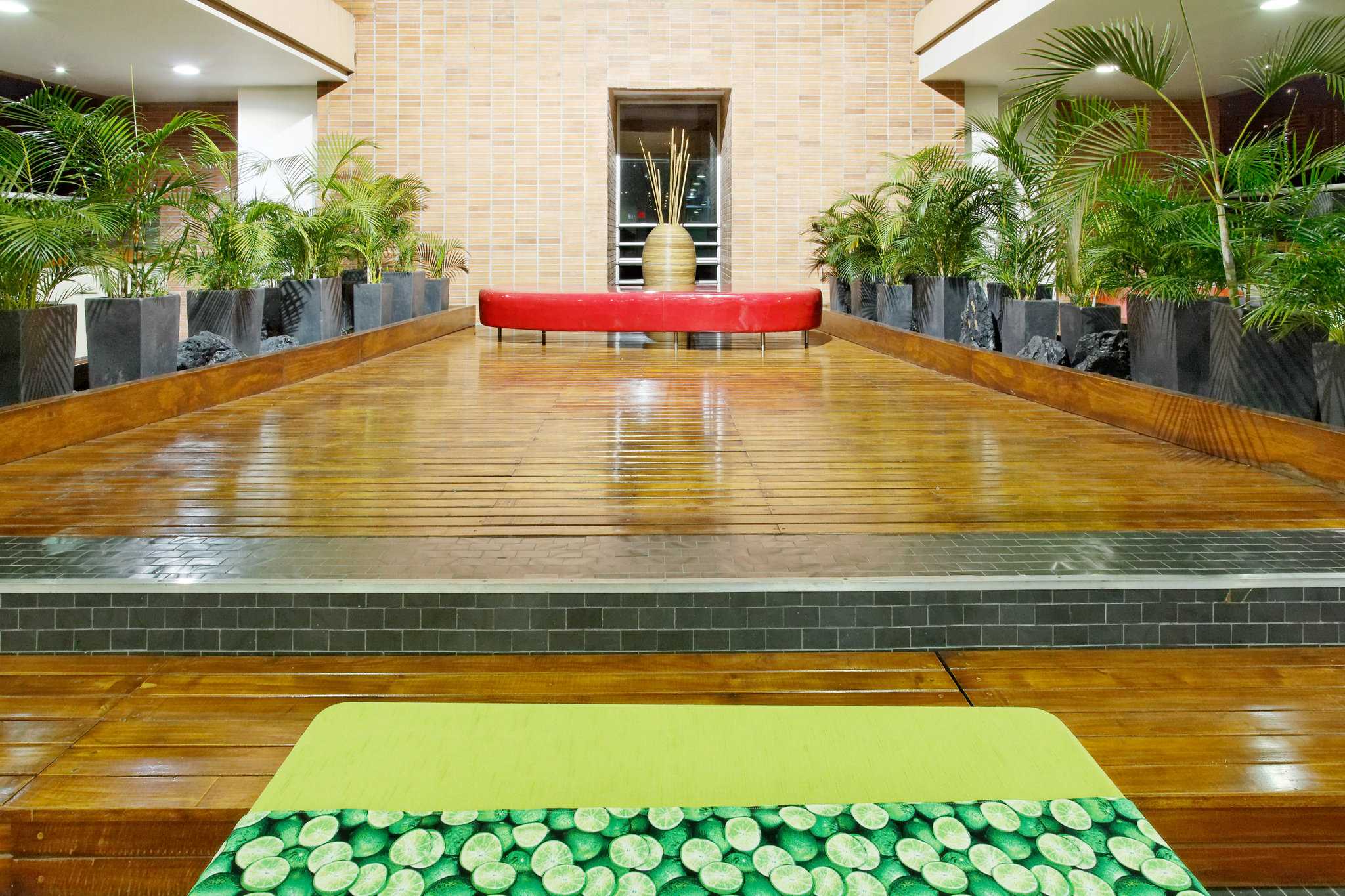 Holiday Inn Express & Suites Medellin, Medellin, CO