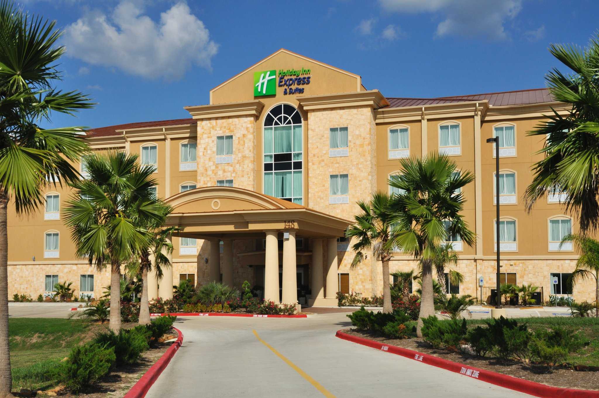 Holiday Inn Express & Suites Huntsville в Хантсвилле, TX
