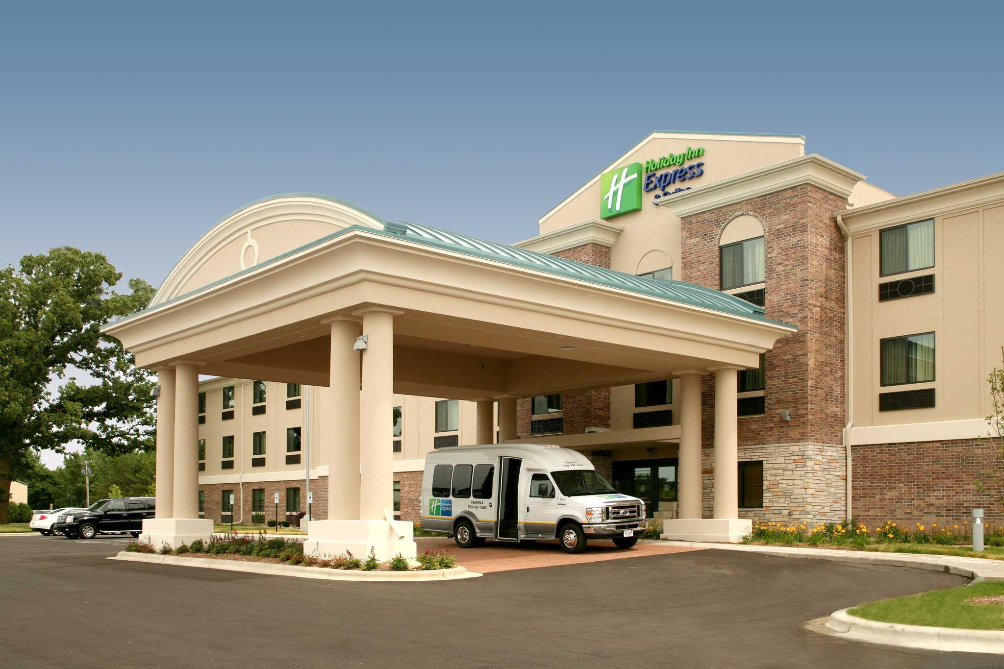 Holiday Inn Express Hotel & Suites Madison-Verona в Верона, WI