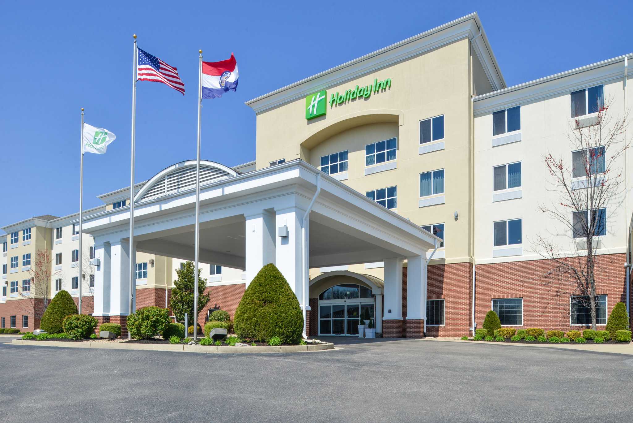 Holiday Inn Poplar Bluff в Поплар Блафф, MO