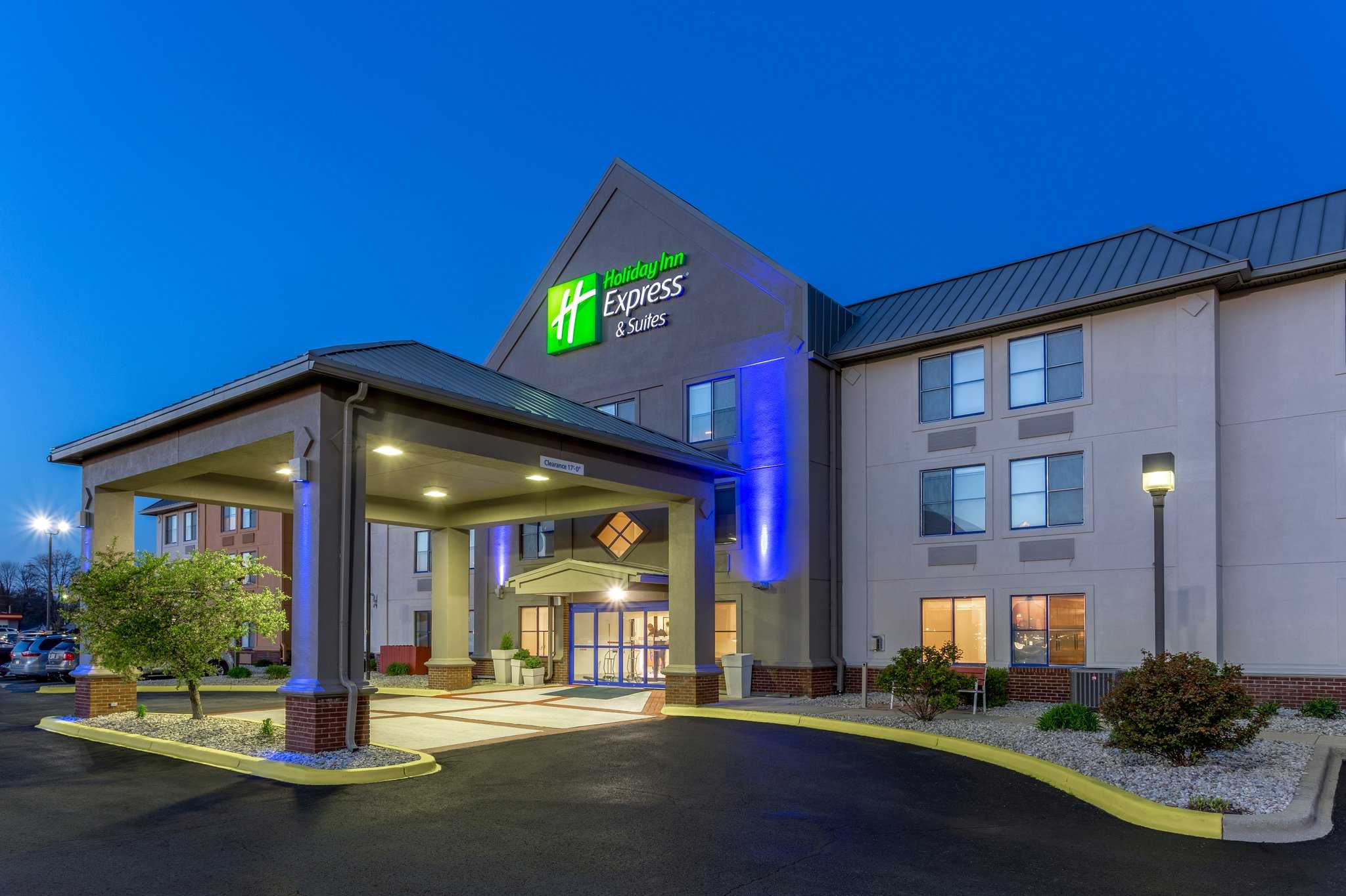 斯科茨堡, IN 的 Holiday Inn Express Hotel & Suites Scottsburg